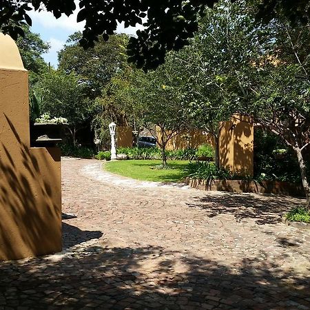 Izimbali Lodge And Restaurant Ermelo Exterior foto