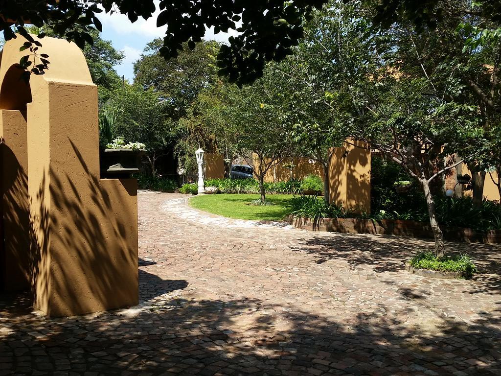 Izimbali Lodge And Restaurant Ermelo Exterior foto